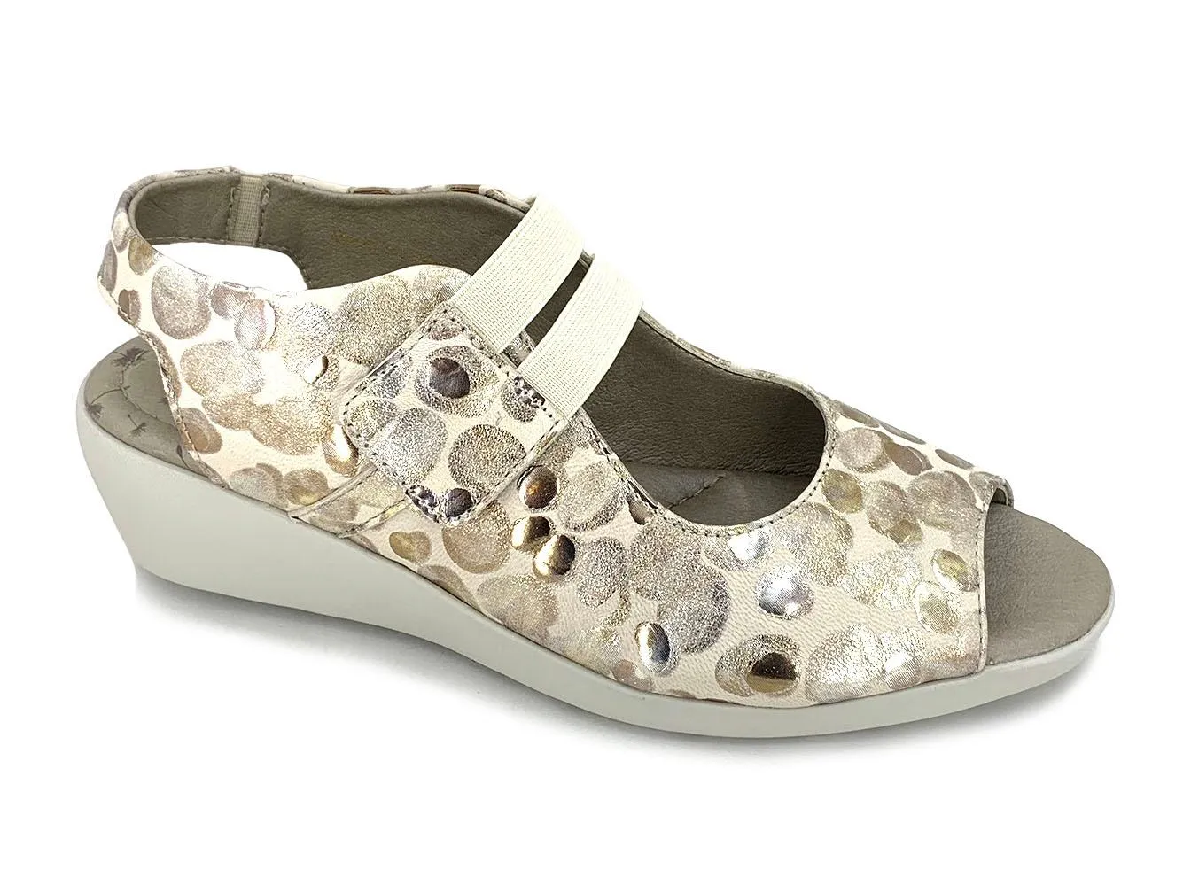 Cloud Harper Peep-toe Wedge Beige Gold
