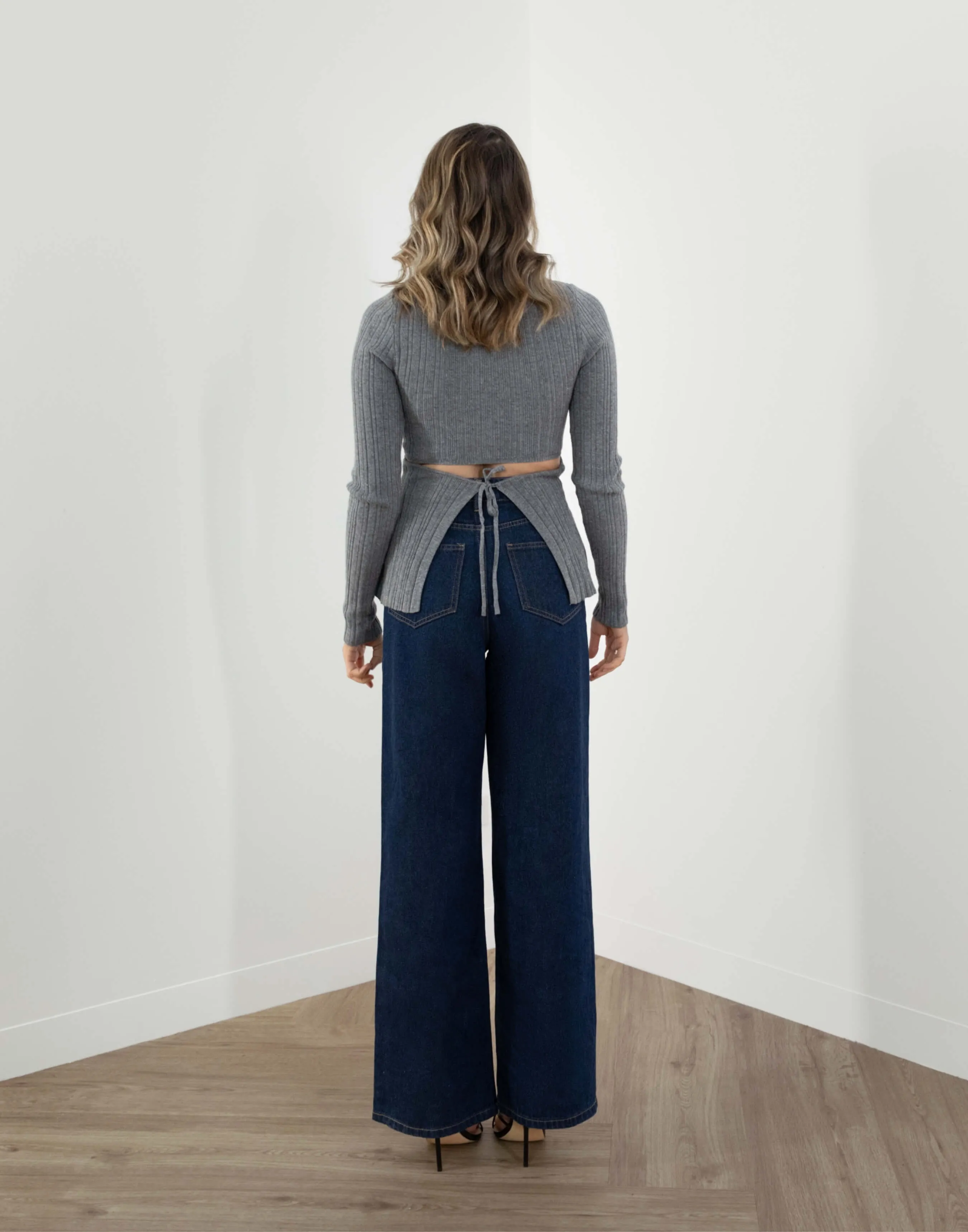 Hugh Top - High Neck Fitted Top - Grey